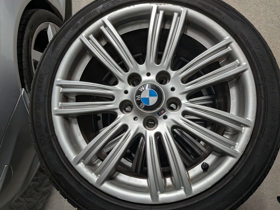 Jantes Originais BMW 17” com Pneus Athena 225/45 R17