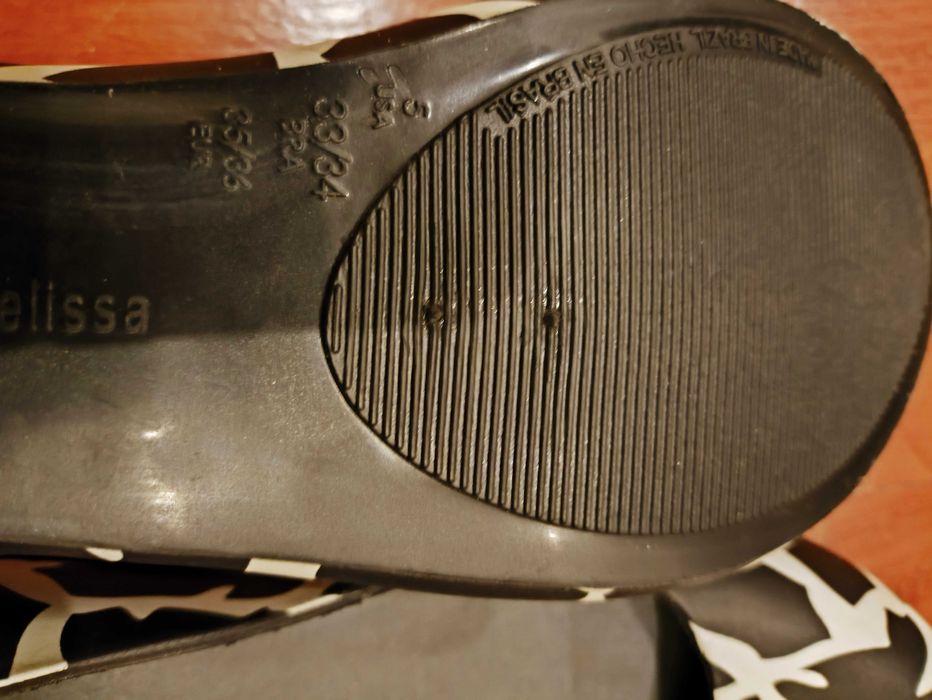 Sapatos Melissa novos