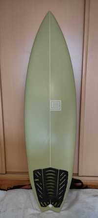 Prancha NOVA BS Surfboards 5´9 ( Bernardo Sodrê )