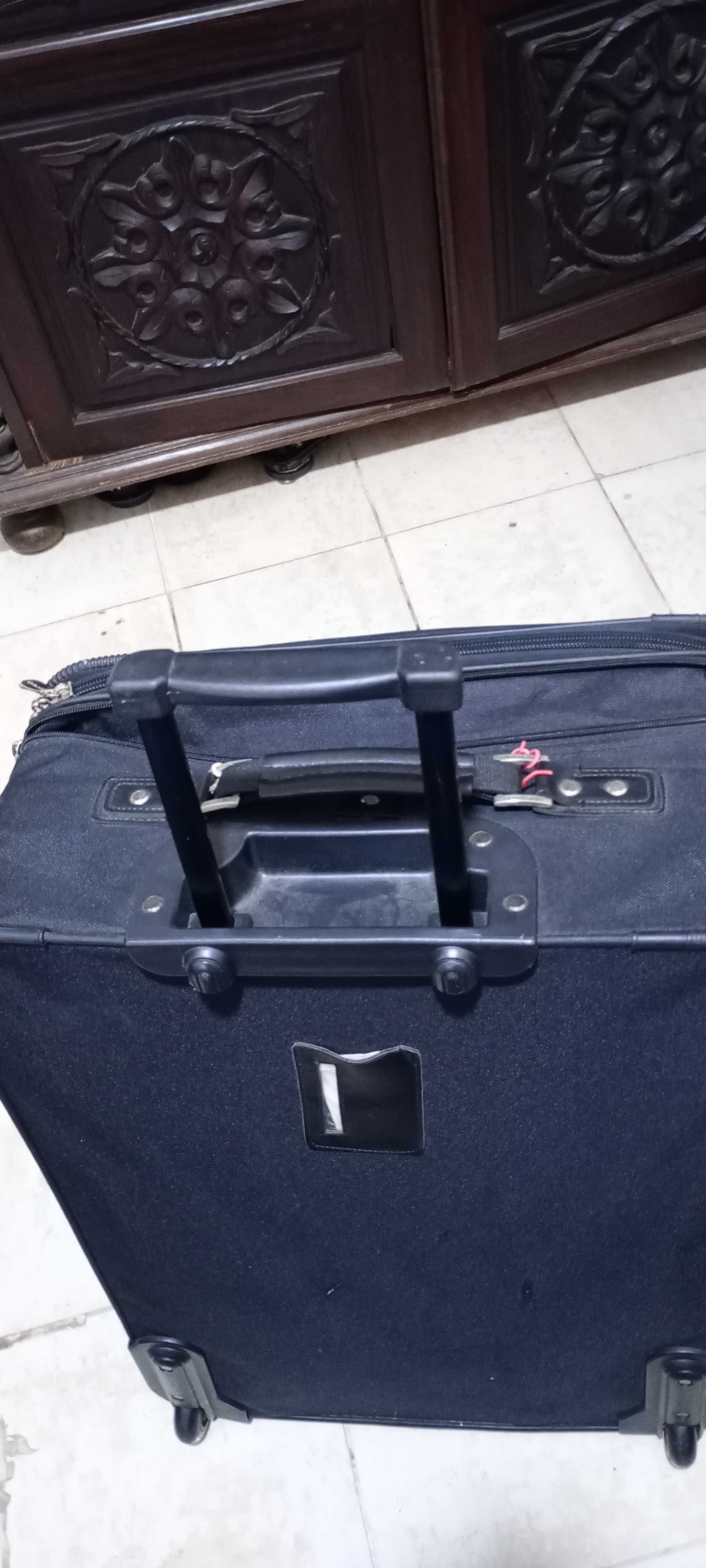 Malas Pierre Cardin e Samsonite grande, leve, com rotas, desconto