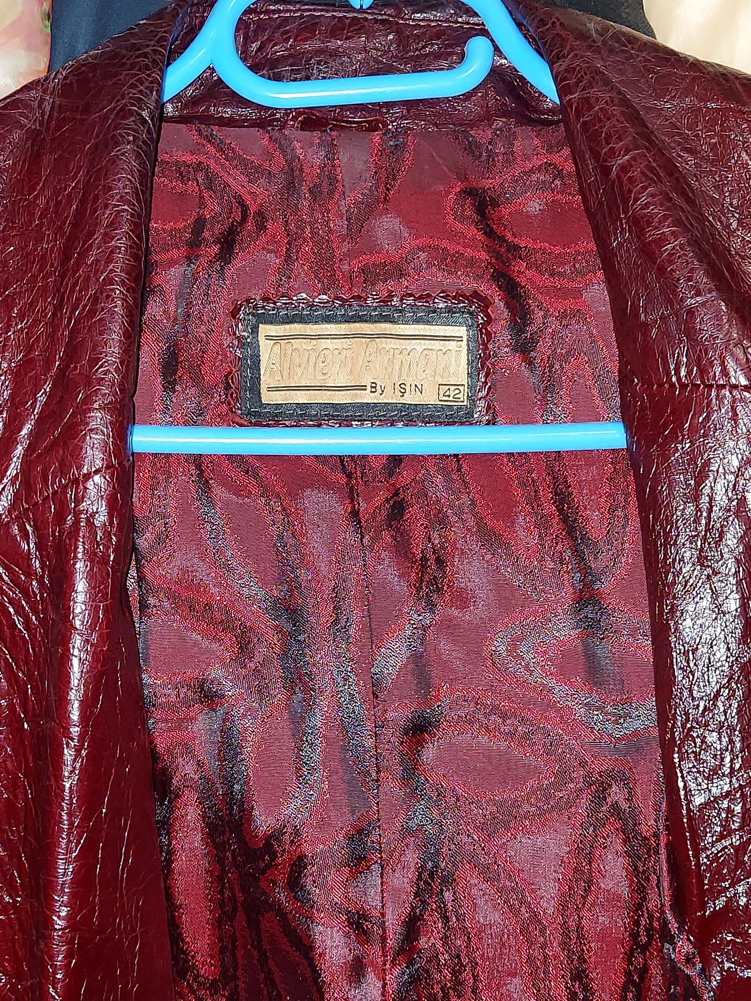 Куртка- пиджак из натур лайковой кожи б/у