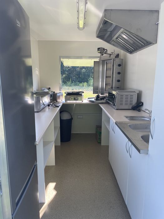 Przyczepa gastronomiczna 3,5m wynajem