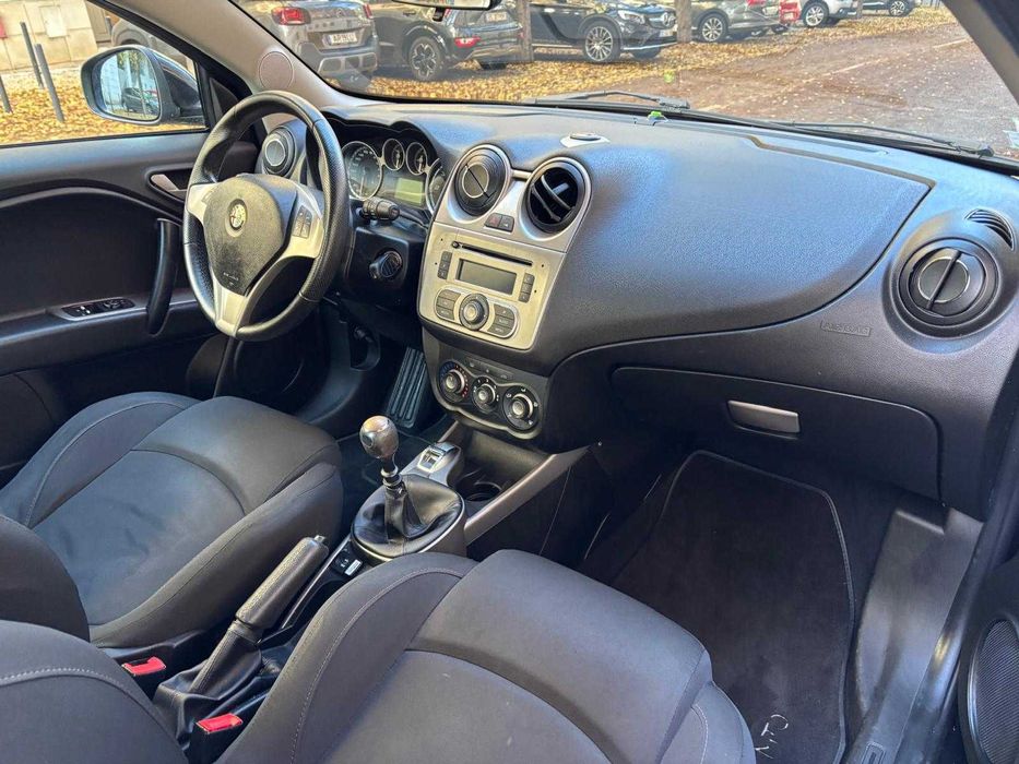 Alfa Romeu Mito em bom estado