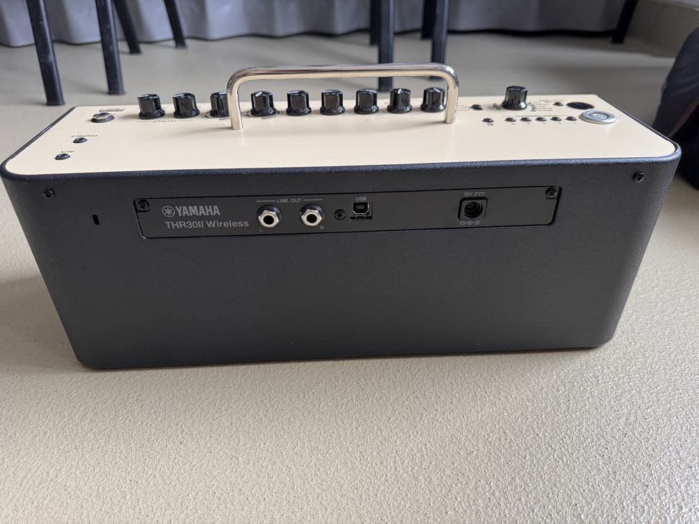 Yamaha THR30IIW cream + Airstep + wireless + Saco