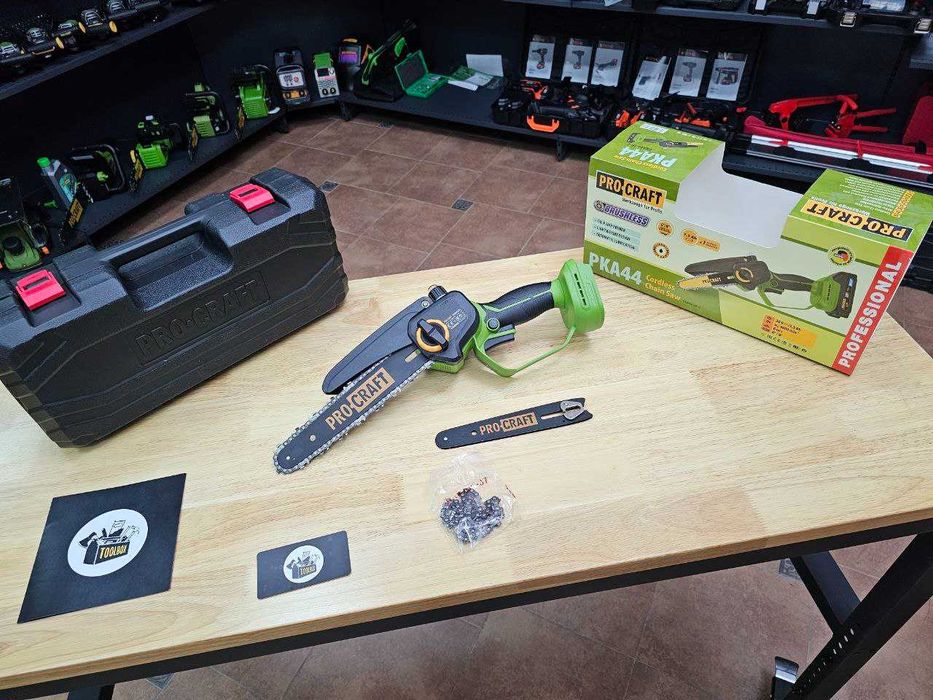 Аккумуляторная Мини пила Procraft с Безключевой натяжкой цепи