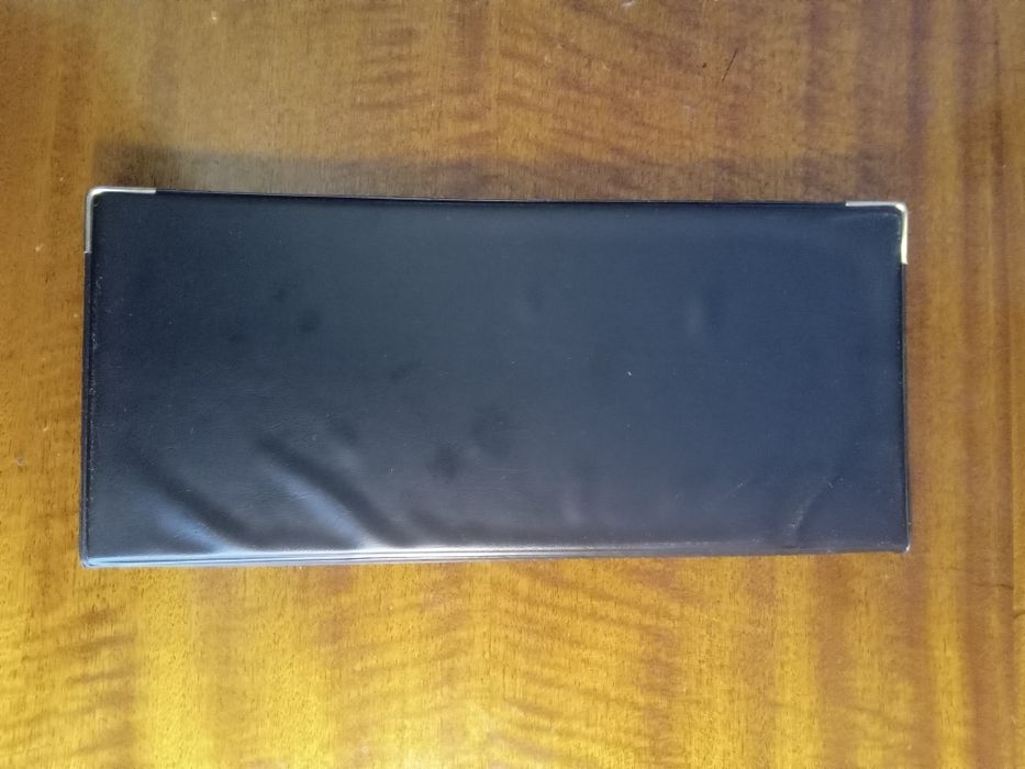 Визитница с упаянными файлами на 96 визиток