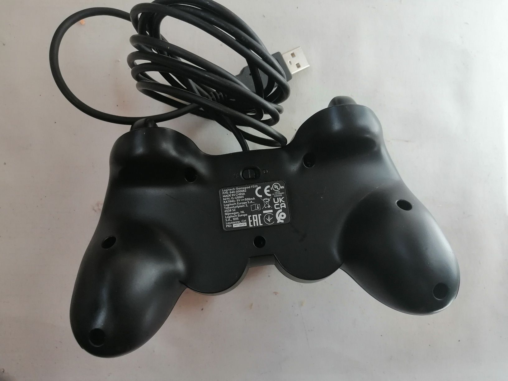 Геймпад logitech gamepad