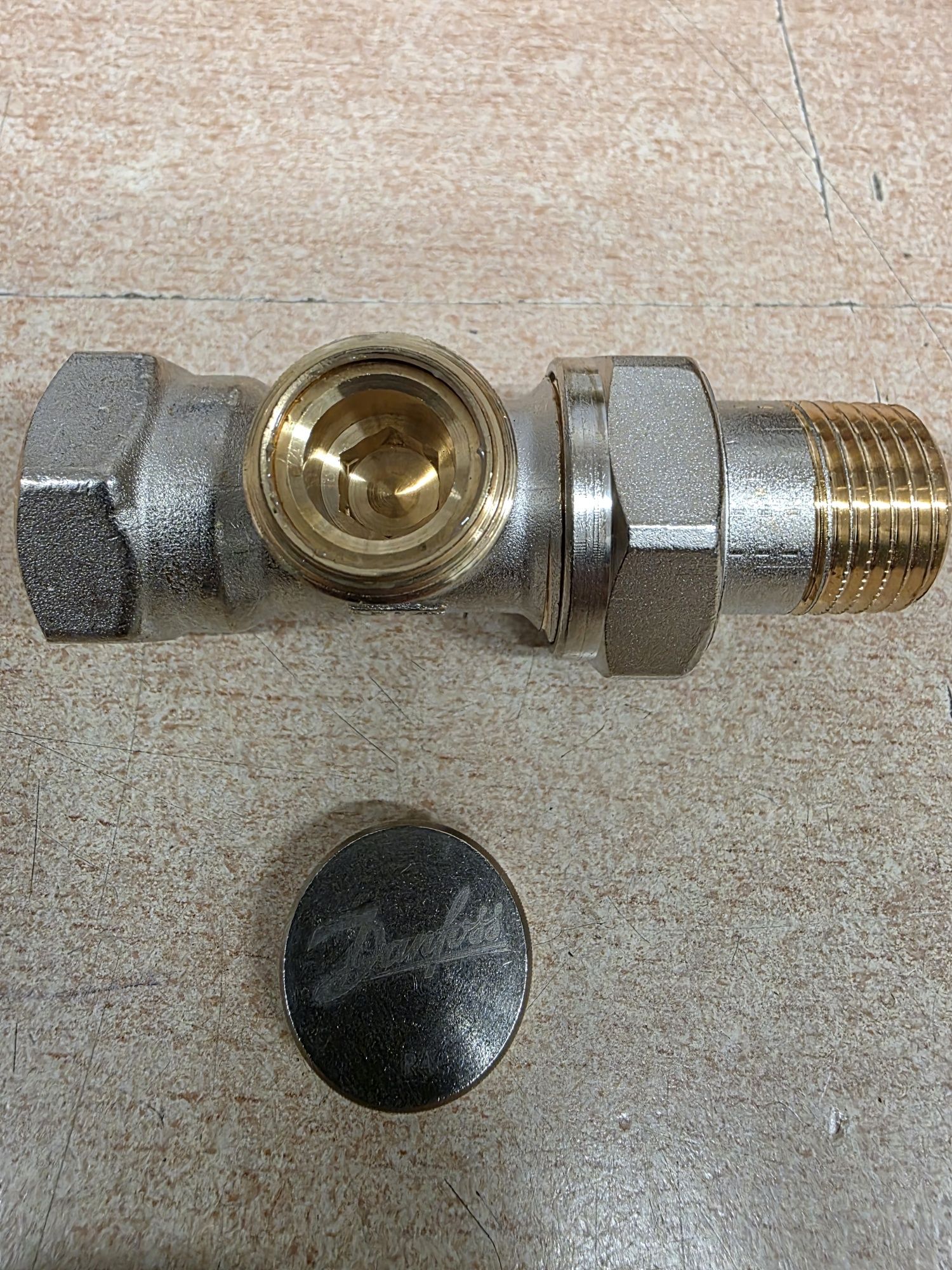 Zawory powrotne Danfoss 1/2 cala 11 sztuk