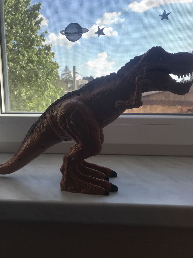 Brązowy Dinozaur