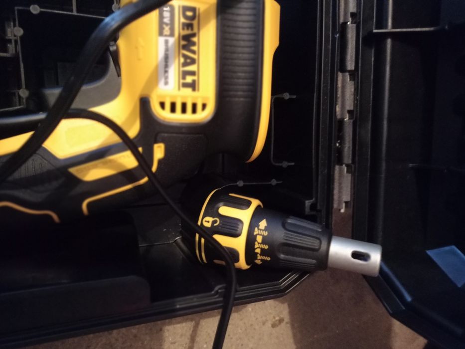 Zestaw DeWalt do gk dcf620+dcf6202