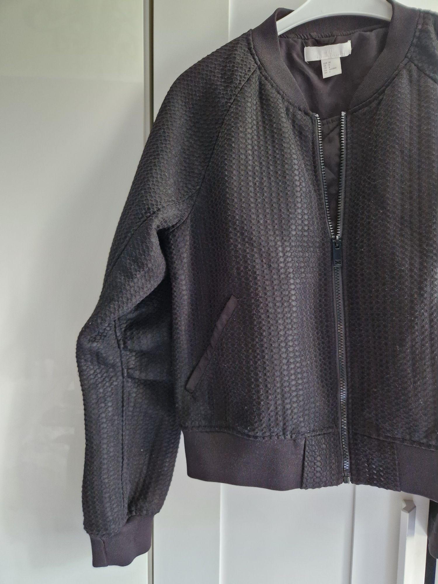 Czarna damska bomberka h&m
