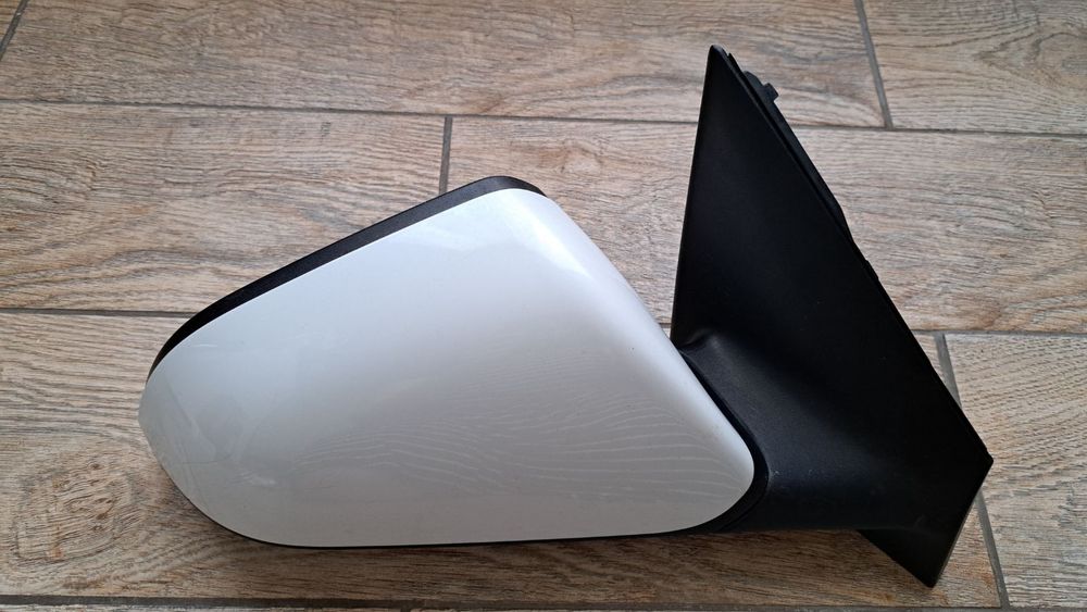 Праве дзеркало Hyundai Sonata LF 2015-2018