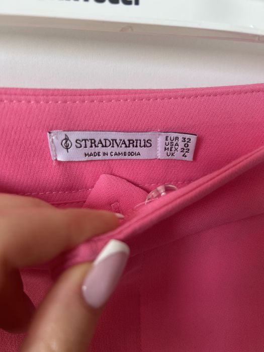 Spodnie garniturowe z szeroką nogawką do kostek