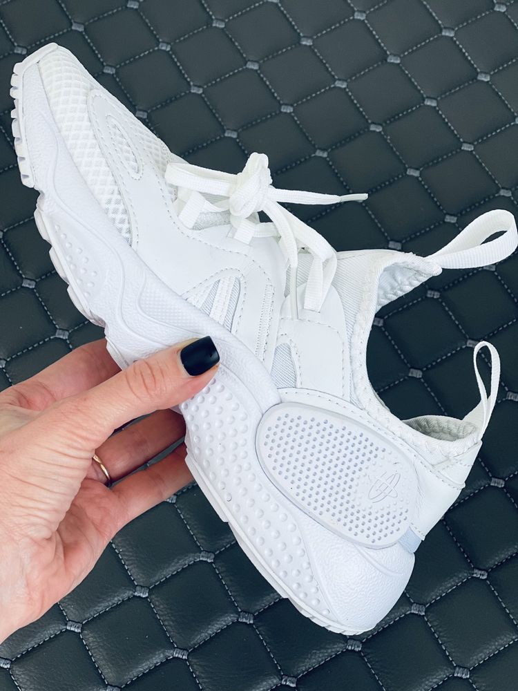 Nike Huarache EDGE all white кроссовки женские найк Хуарачи белые