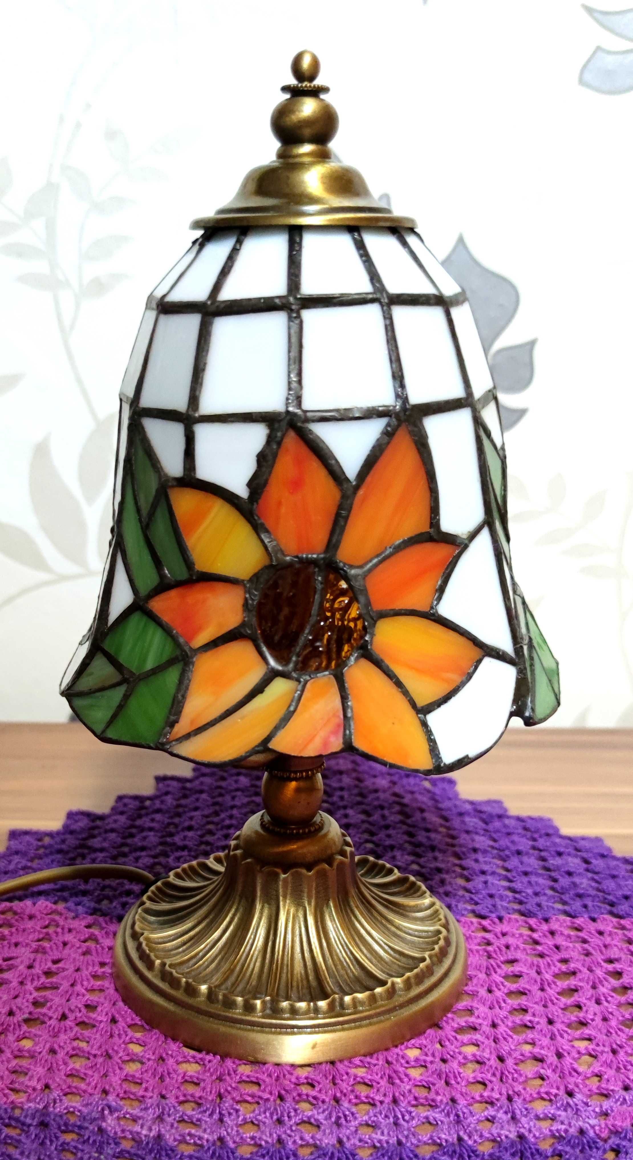 Piękna mała lampka- słoneczniki w stylu Tiffany.