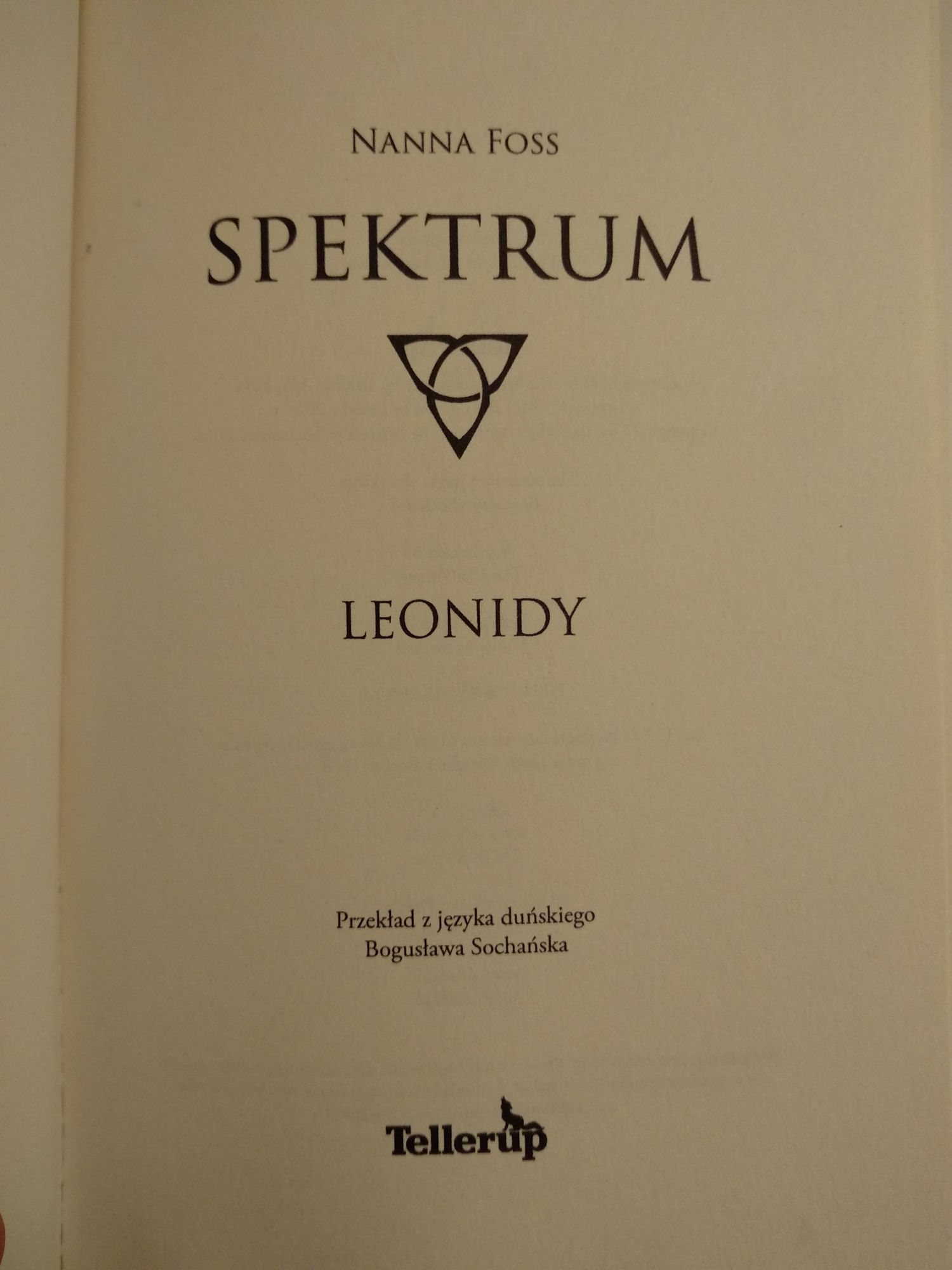 Spektrum. Leonidy - Nanna Foss - duńska powieść