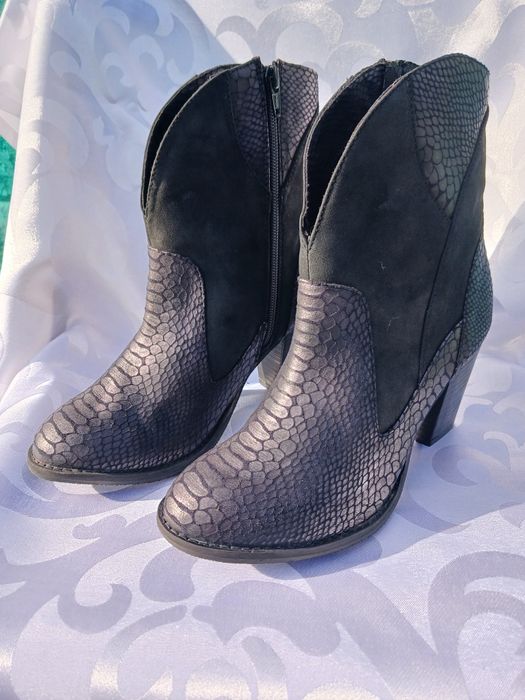 Нові черевики жіночі демісезонні