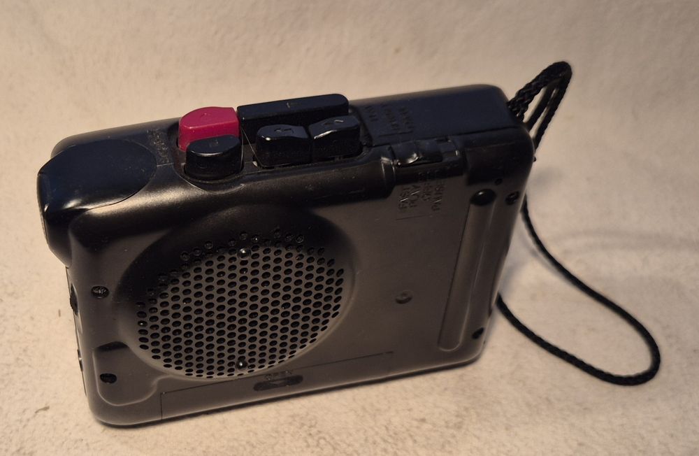 Walkman dyktafon Panasonic RQ-L309 na kasety - funkcja nagrywania