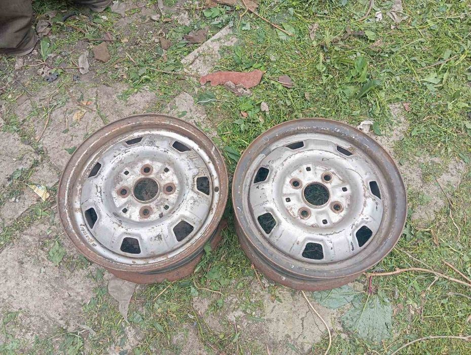 Продам диски TOYOTA на 13