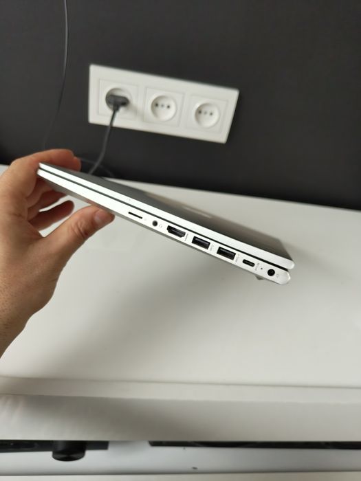 Компактний ноутбук HP ProBook 440 g8 i3 1115g4 /8 ГБ/SSD 256/13.3