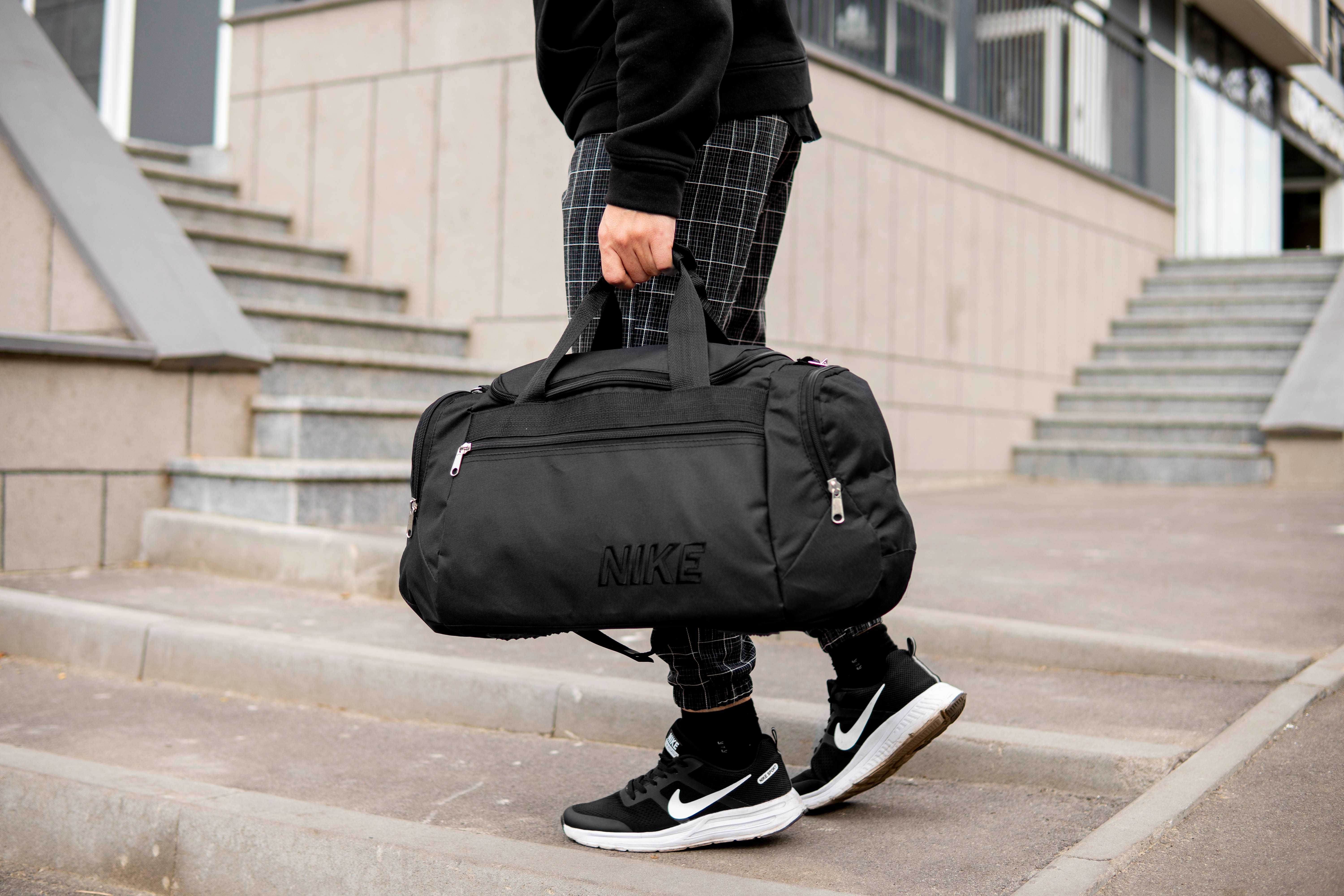 Спортивна сумка Nike Tales для тренувань на 36 л Акція