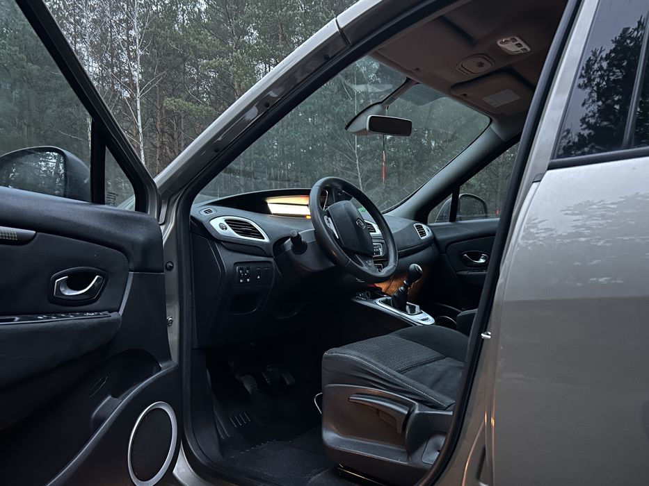 Авто в чудовому стані