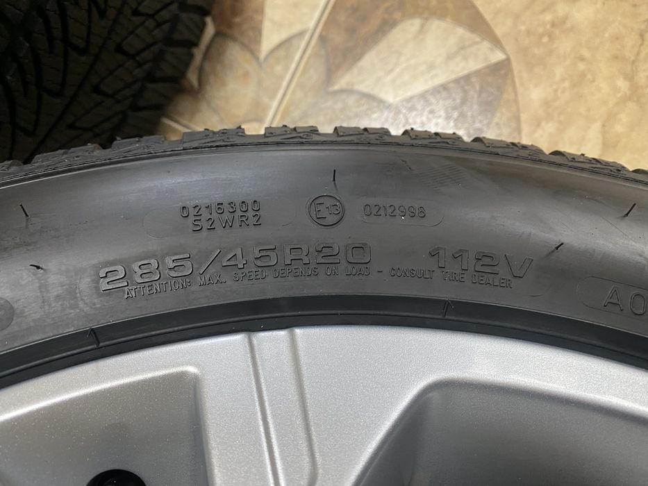 Диски R20 , 5/112 , ET28 , E 9J*20H2 , 4M0 601 025 DT