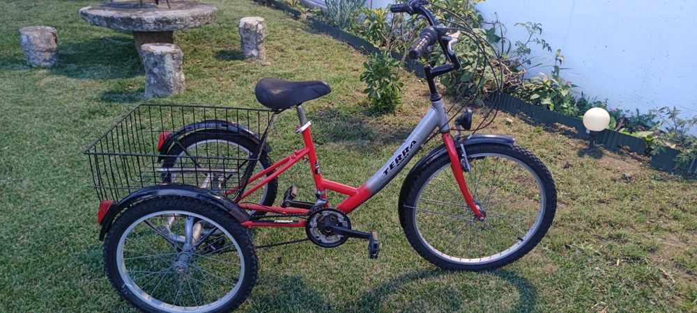 Bicicleta triciclo (3 rodas)
