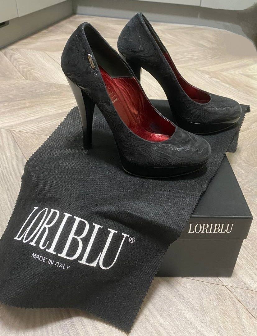 Туфлі чорні Loriblu