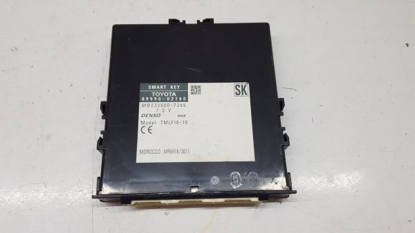 Módulo confort TOYOTA Auris Hatchback (_E18_)