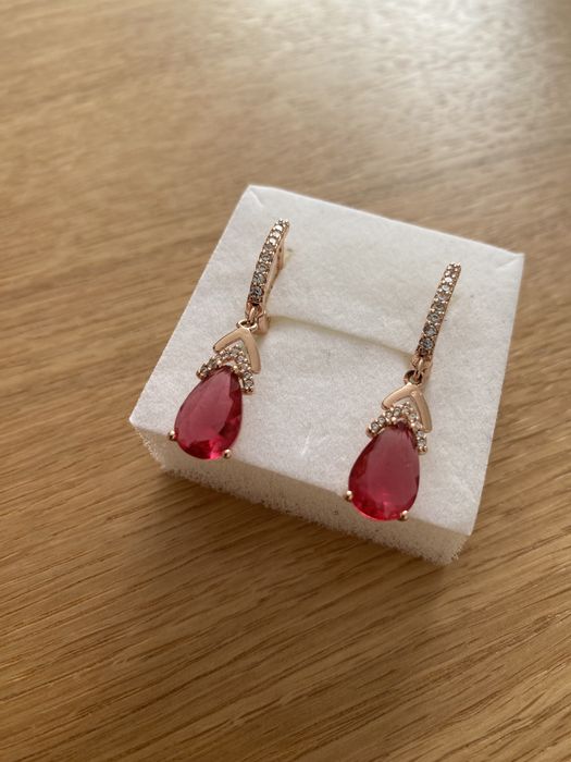 Kolczyki zlote z rozowym kamieniem