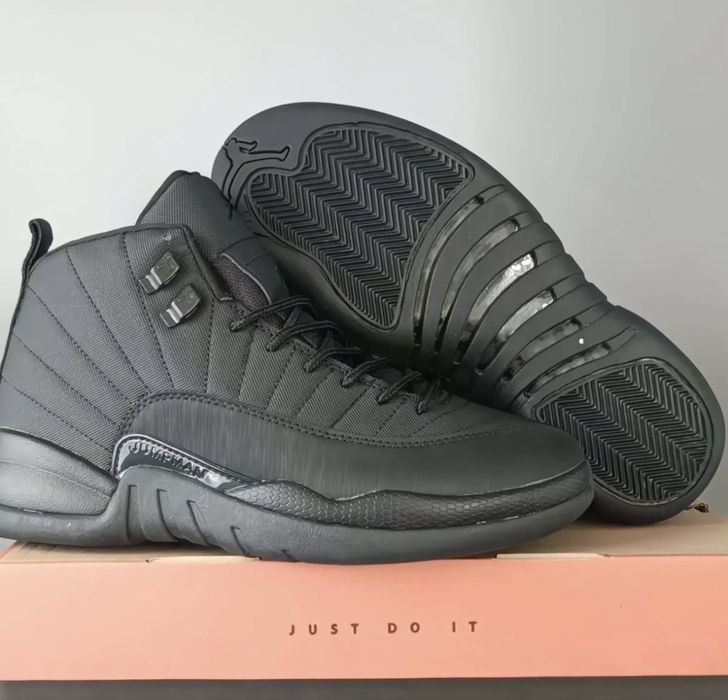 Кросівки Nike Air Jordan retro 12