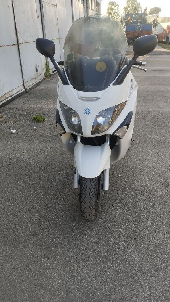 Piaggio Xevo 125 z 2007r na kat B
