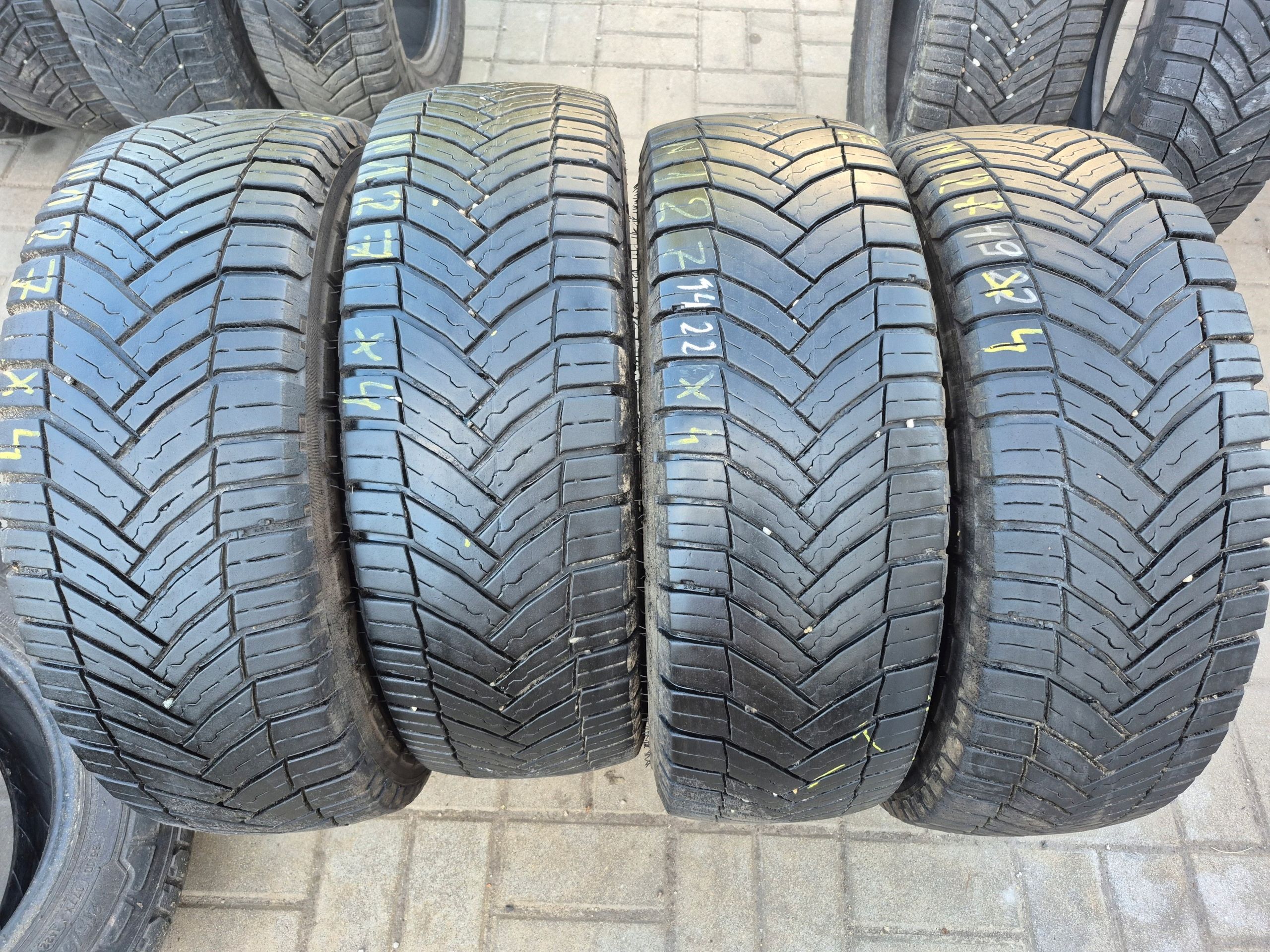 Michelin Agilis Crossclimate 215/65R16C 109/107 T 4X