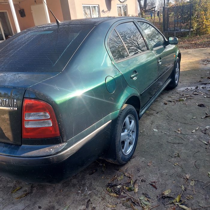 Шкода октавія тур 1.6