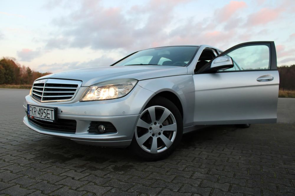 Mercedes-Benz Klasa C Mercedes W204 C200 #Automat #Niski przebieg #Zadbany #Hak