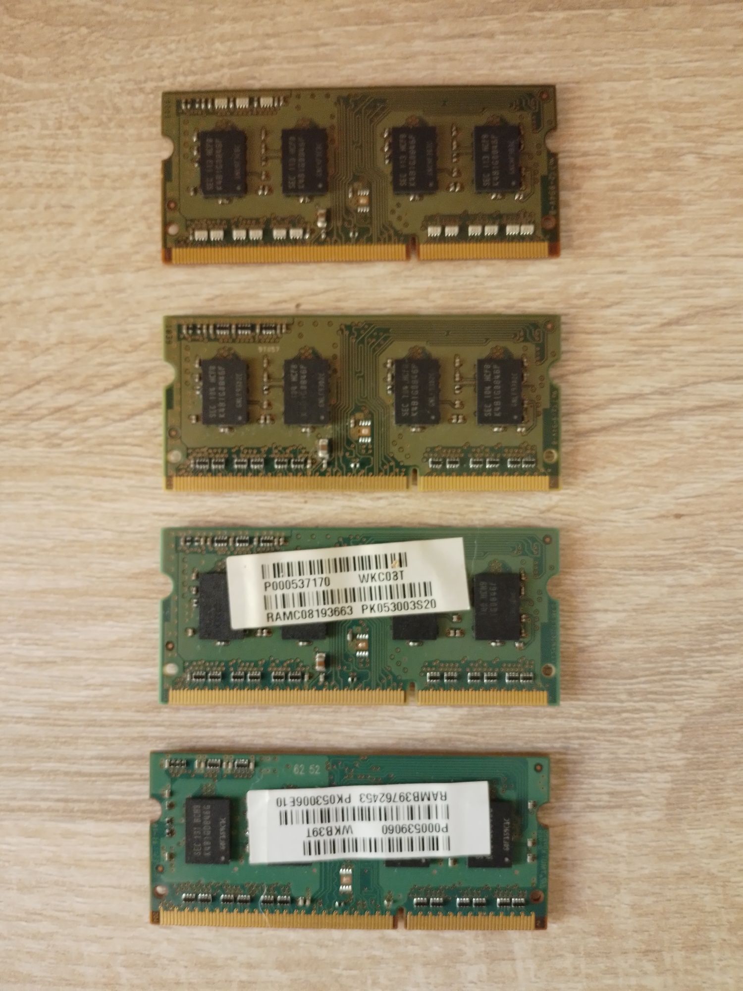 4x1GB ddr3 so-dimm