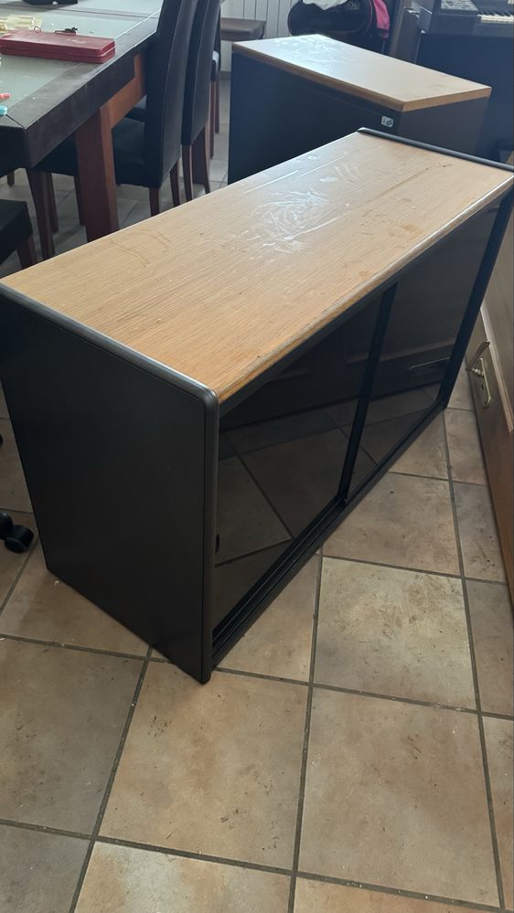 Conjunto mobiliário de escritório