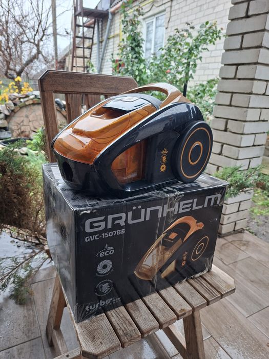Пилосос циклонний Grunhelm GVC-1507BB