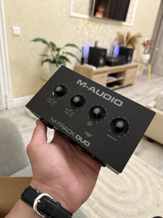 Звукова карта M-Audio