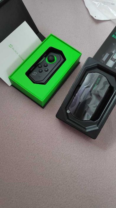XIAOMI BLACK SHARK =kontroler wraz z uchwytem