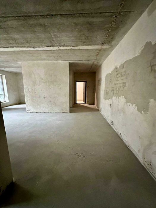 Простора 2-кім квартира в ЖК Долішній