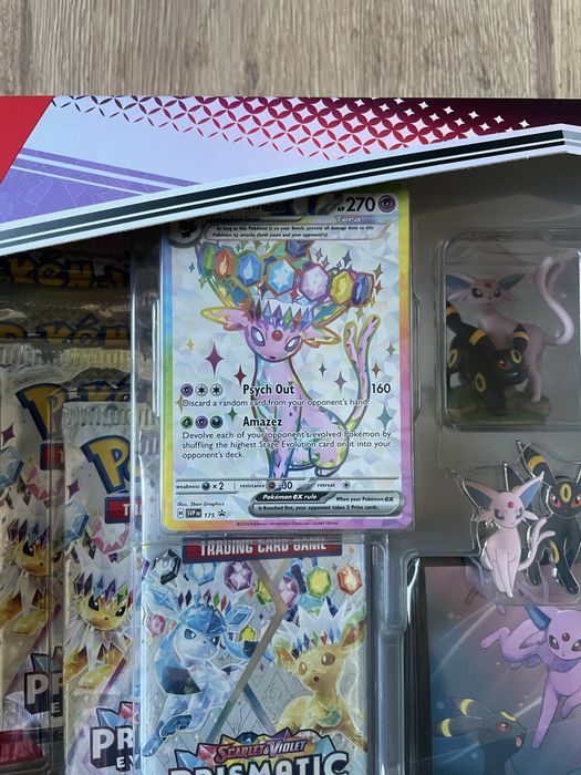 Pokémon TCG Prismatic Evolutions Premium Figure Collection