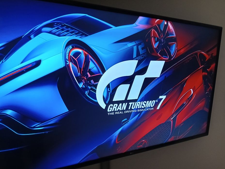 Ps4 PlayStation 4 slim 1TB GTA V Gran Turismo 7 i inne gry