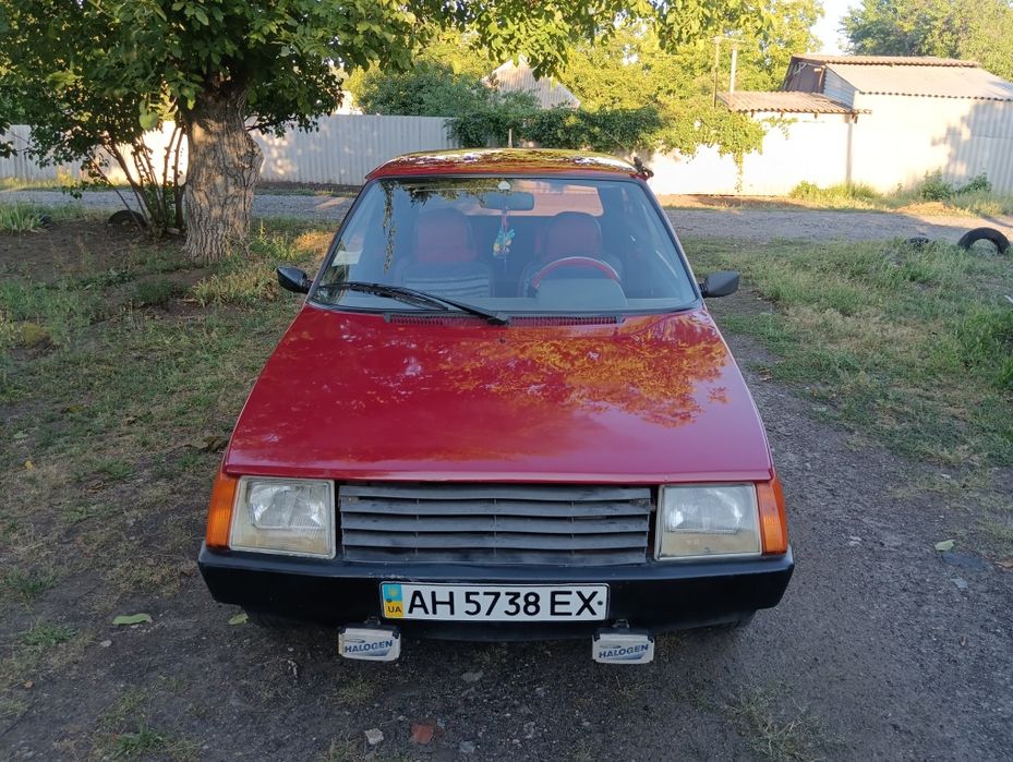 Продам Таврию 2003 бензин 1,2