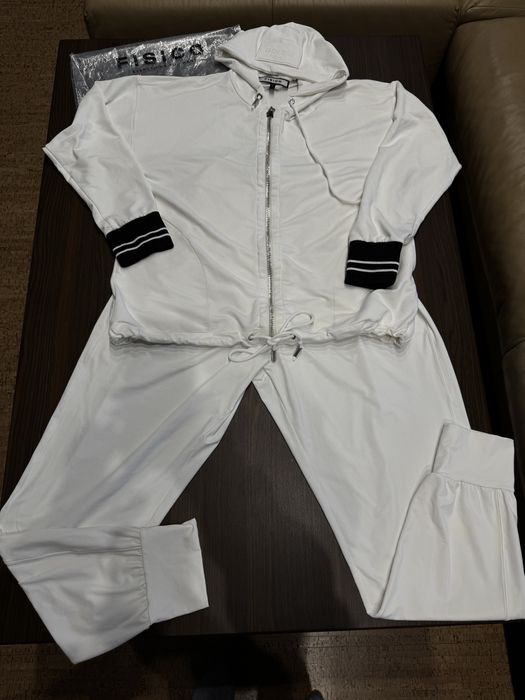 Костюм жіночій,FISICO,білий,р.S-M(оверсайз)