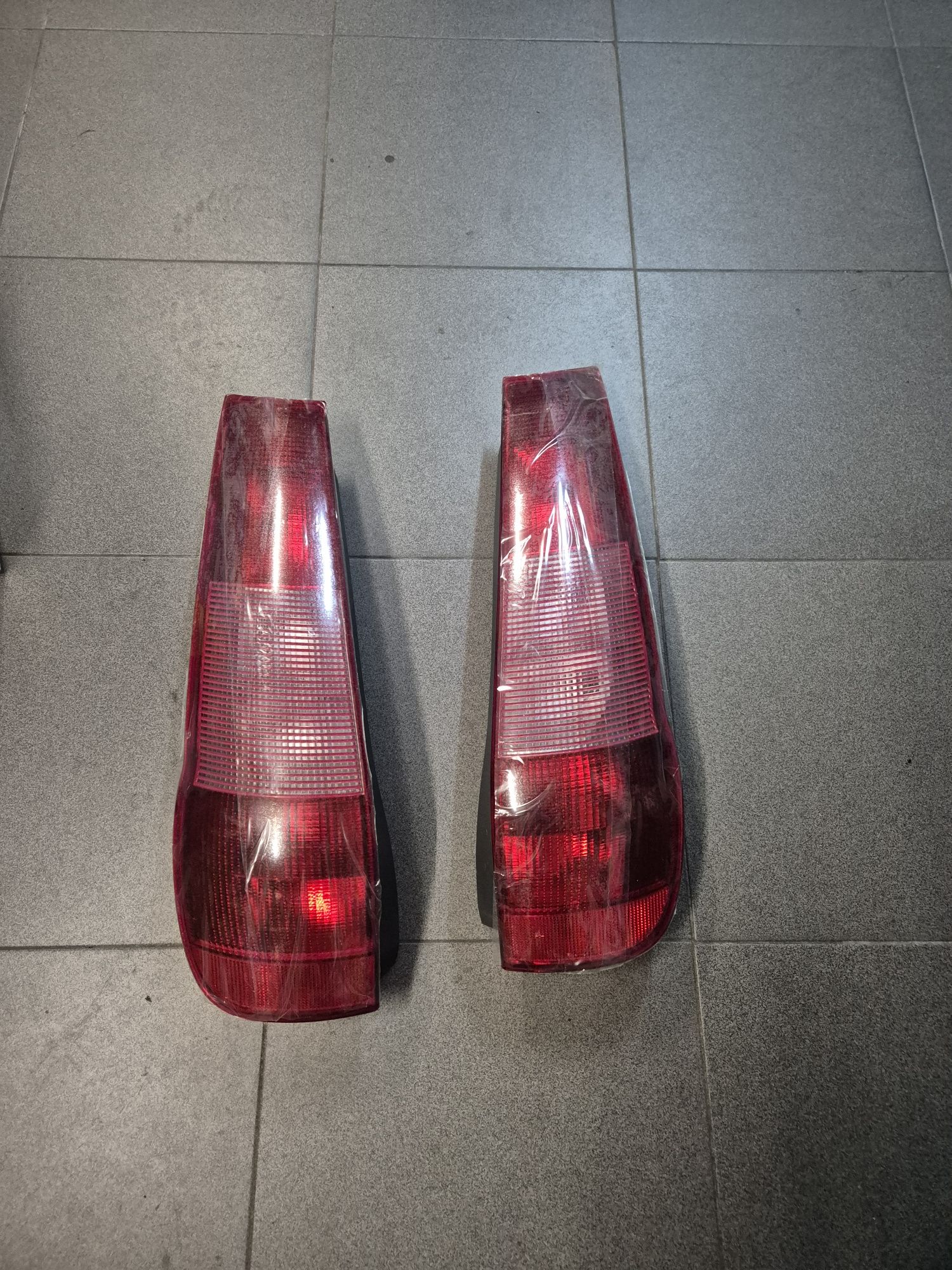 Farolins Trás novos Fiat Punto Mk1 1993