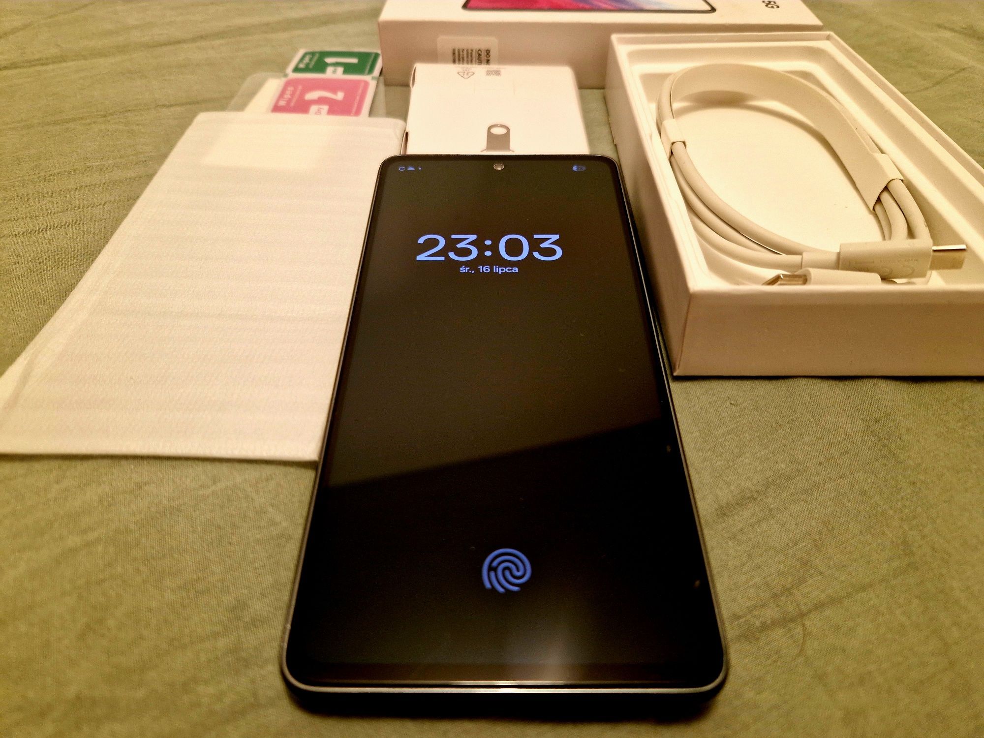 Samsung A53 5G – 6/128 GB + komplet akcesoriów!
