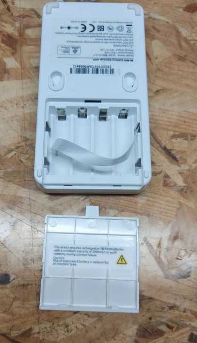 безперебійник повербанк UPS ДБЖ для роутер 12В-1,5A на 4хАА акумулятор