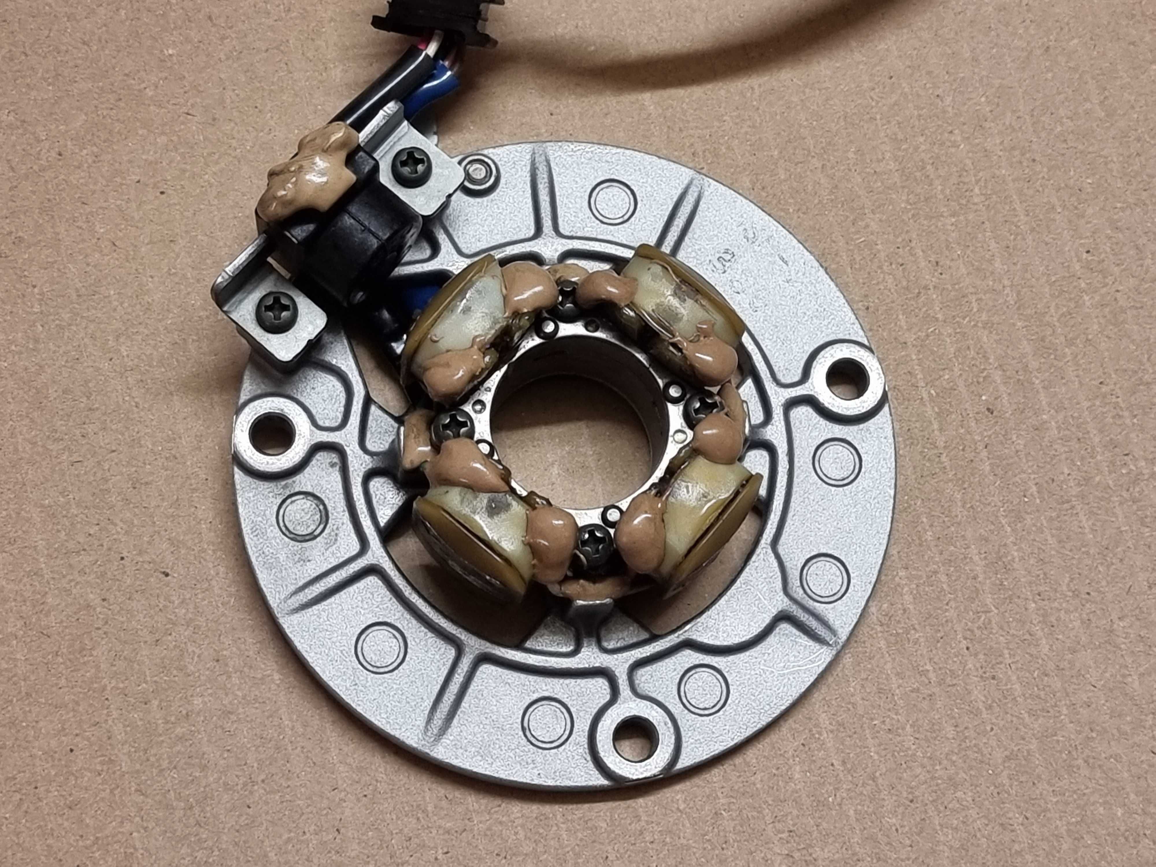 Stator stojan uzwojenie Yamaha YZF 250 . 426 . 450 rok 03-05 idealny !